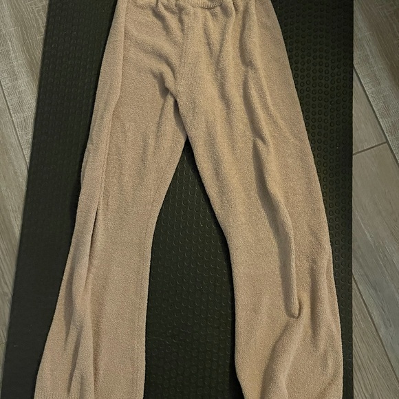 Fuzzy tank and pants set loungewear - Picture 3 of 6